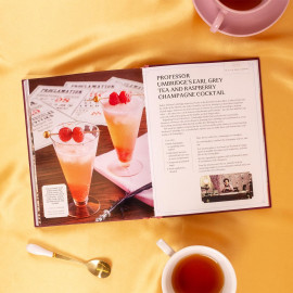 Harry Potter Afternoon Tea Magic: Official Snacks, Sips and Sweets Inspired by the Wizarding World 