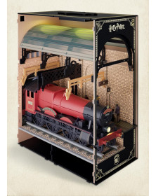 Harry Potter: Official Hogwarts Express Book Nook (With Lights!): DIY Building Kit with Fully Molded Train Engine Car